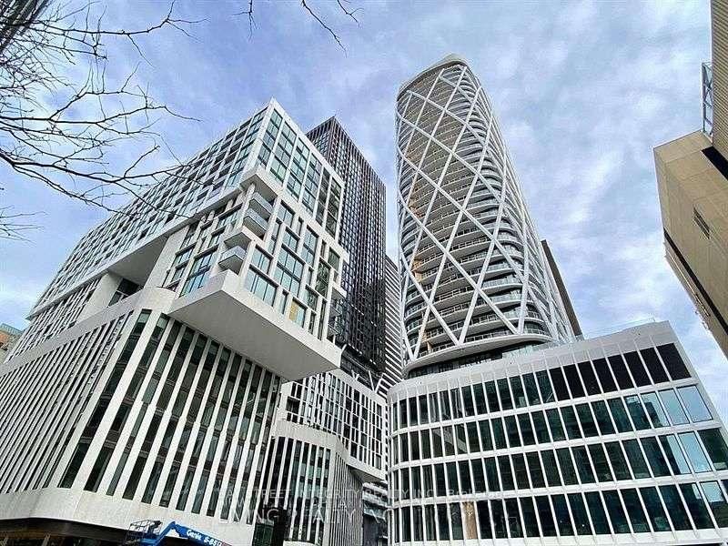 2508 - 238 Simcoe Street