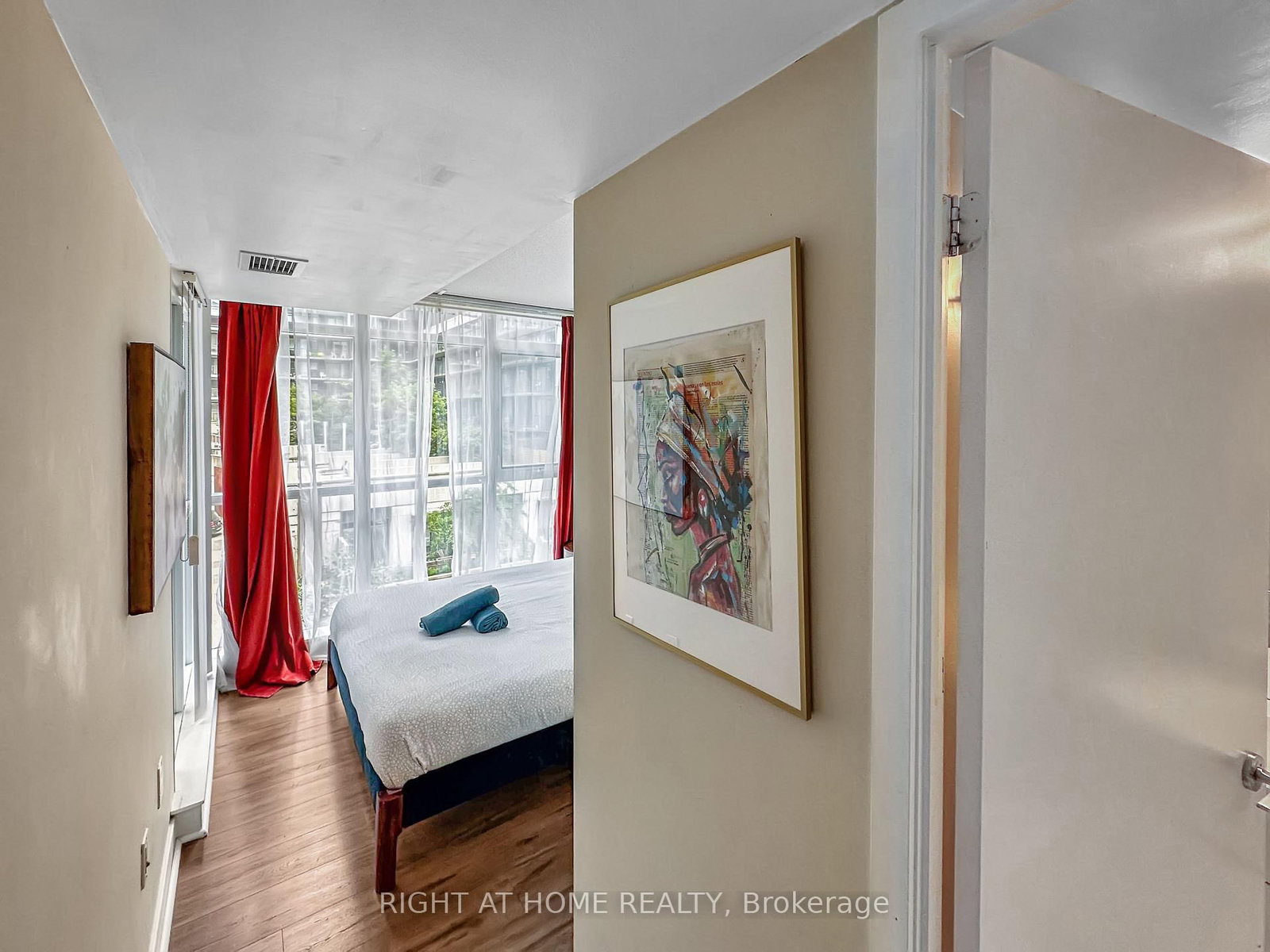 10 Capreol Court • #356 • Toronto, ON photo 21