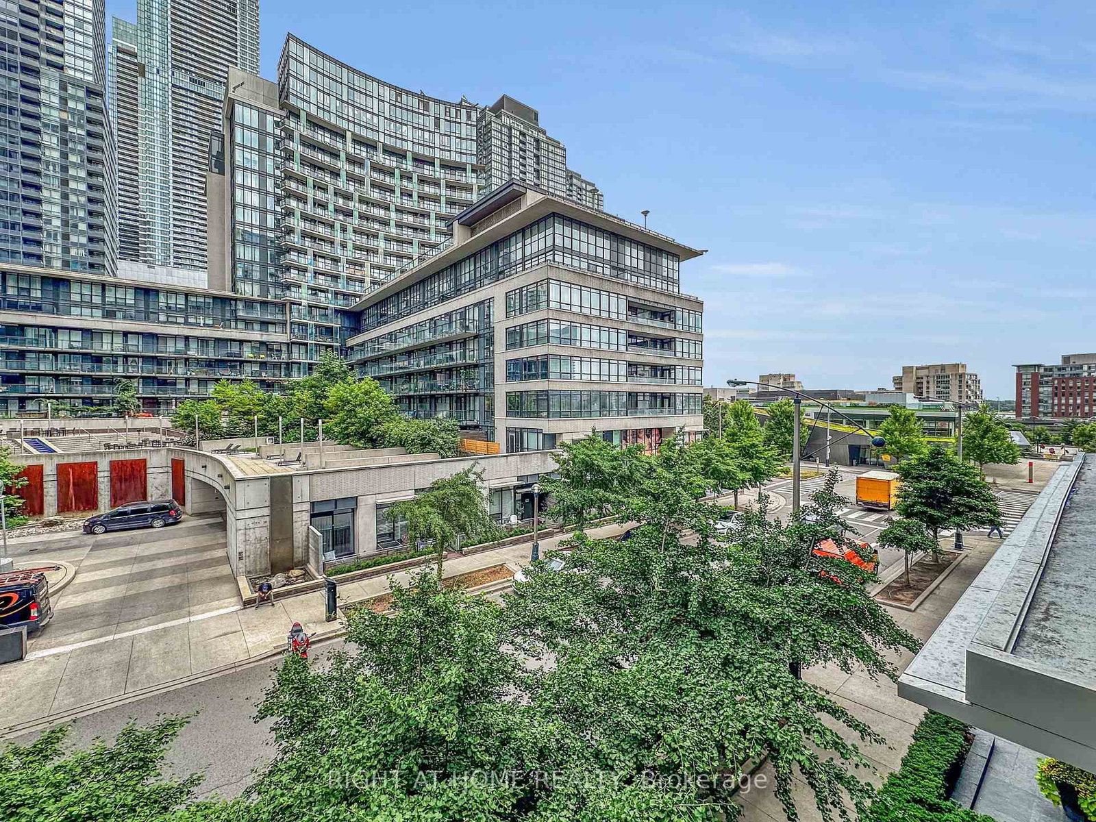 10 Capreol Court • #356 • Toronto, ON photo 28