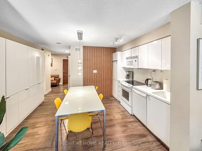 10 Capreol Court • #356 • Toronto, ON photo 4