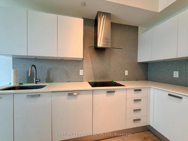 705 - 9 Bogert Avenue