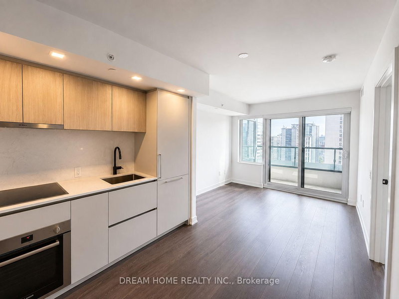 1911 - 609 Sherbourne Street