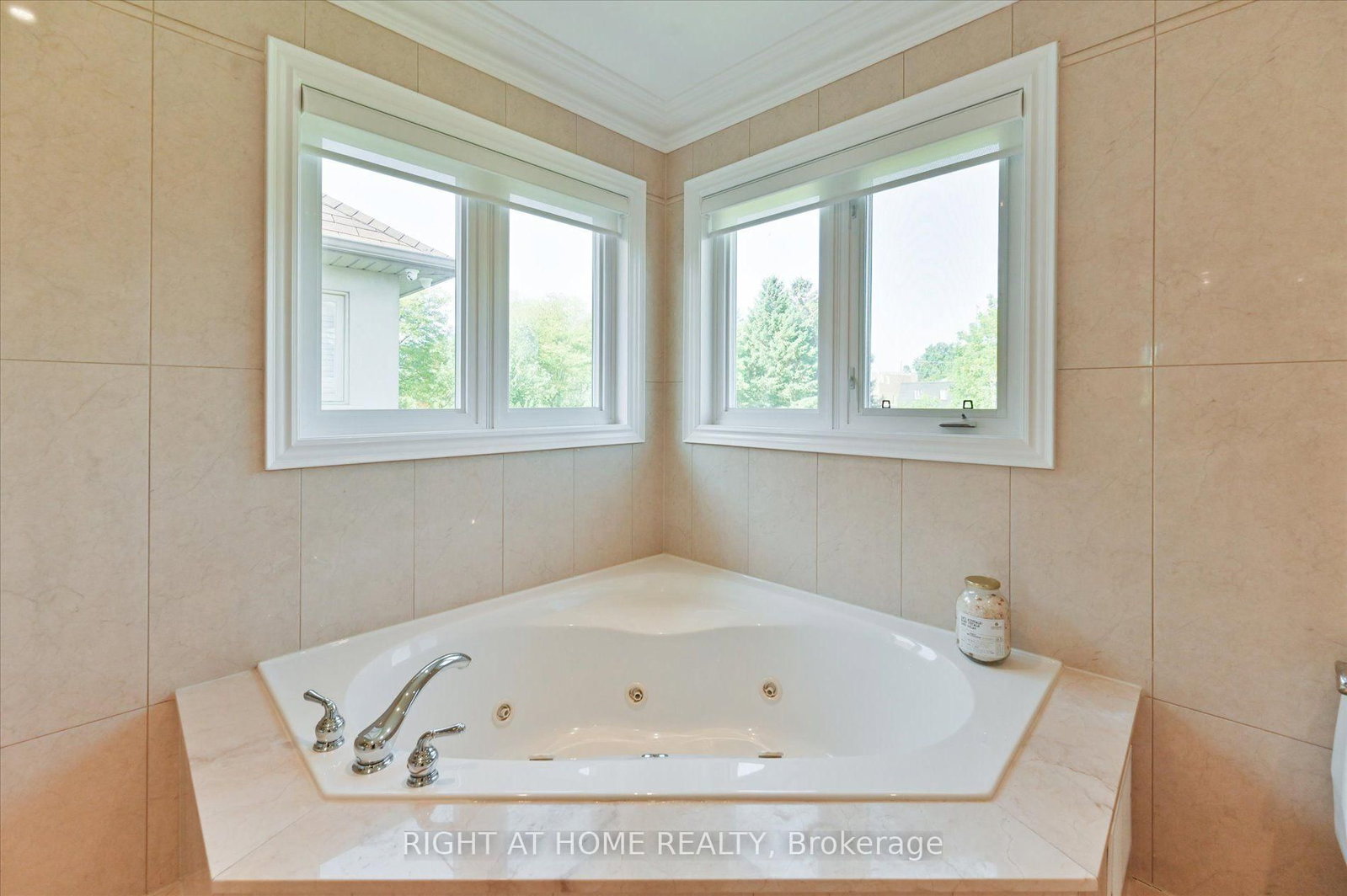154 Charlton Boulevard • Toronto, ON photo 30