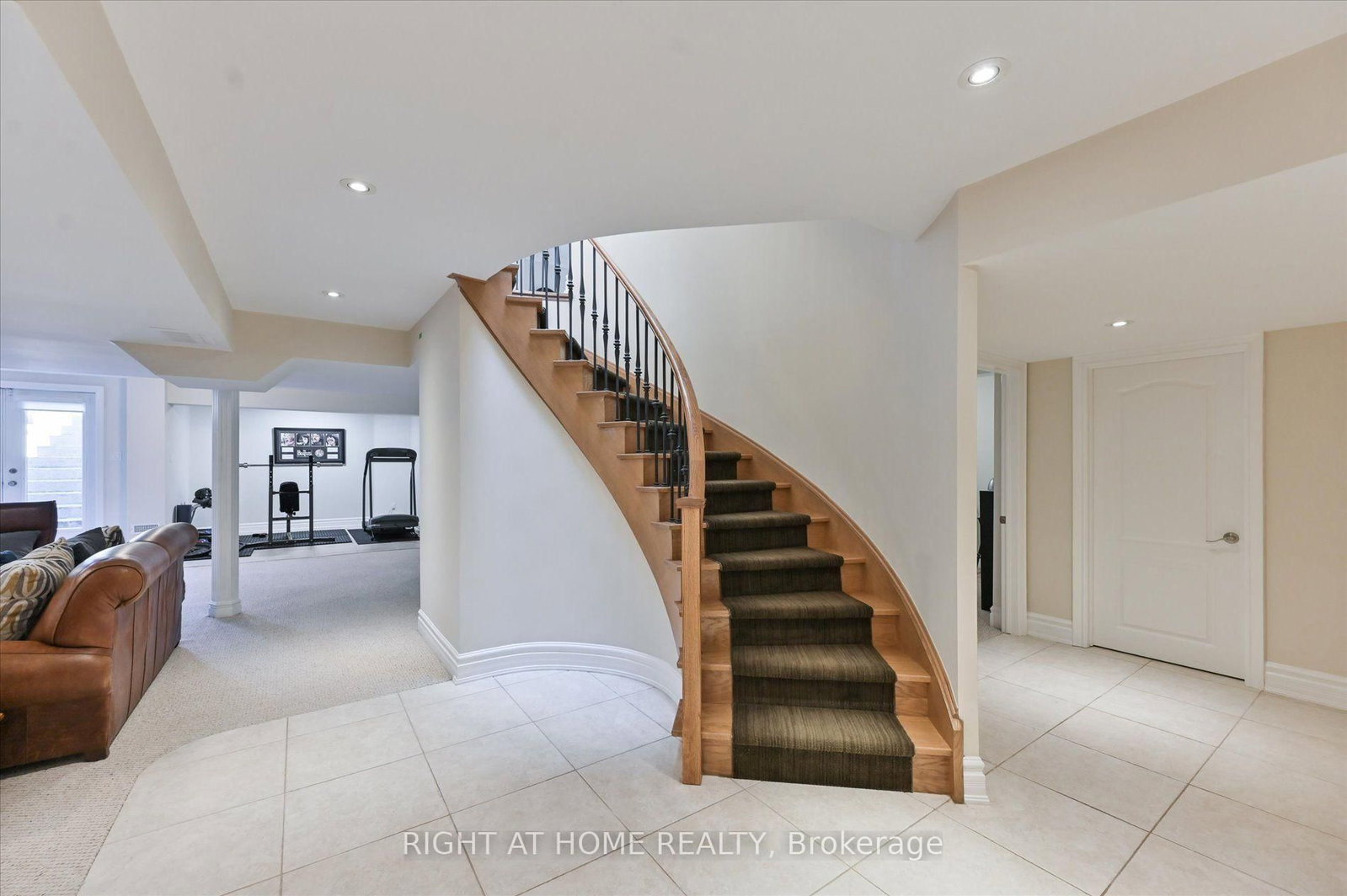 154 Charlton Boulevard • Toronto, ON photo 35
