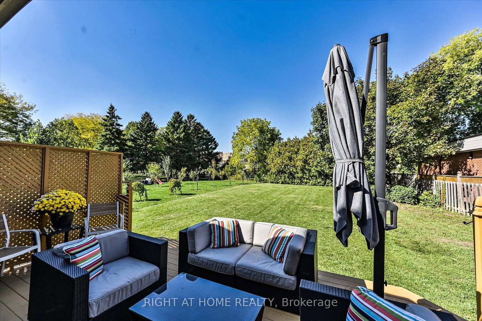 154 Charlton Boulevard • Toronto, ON photo 43