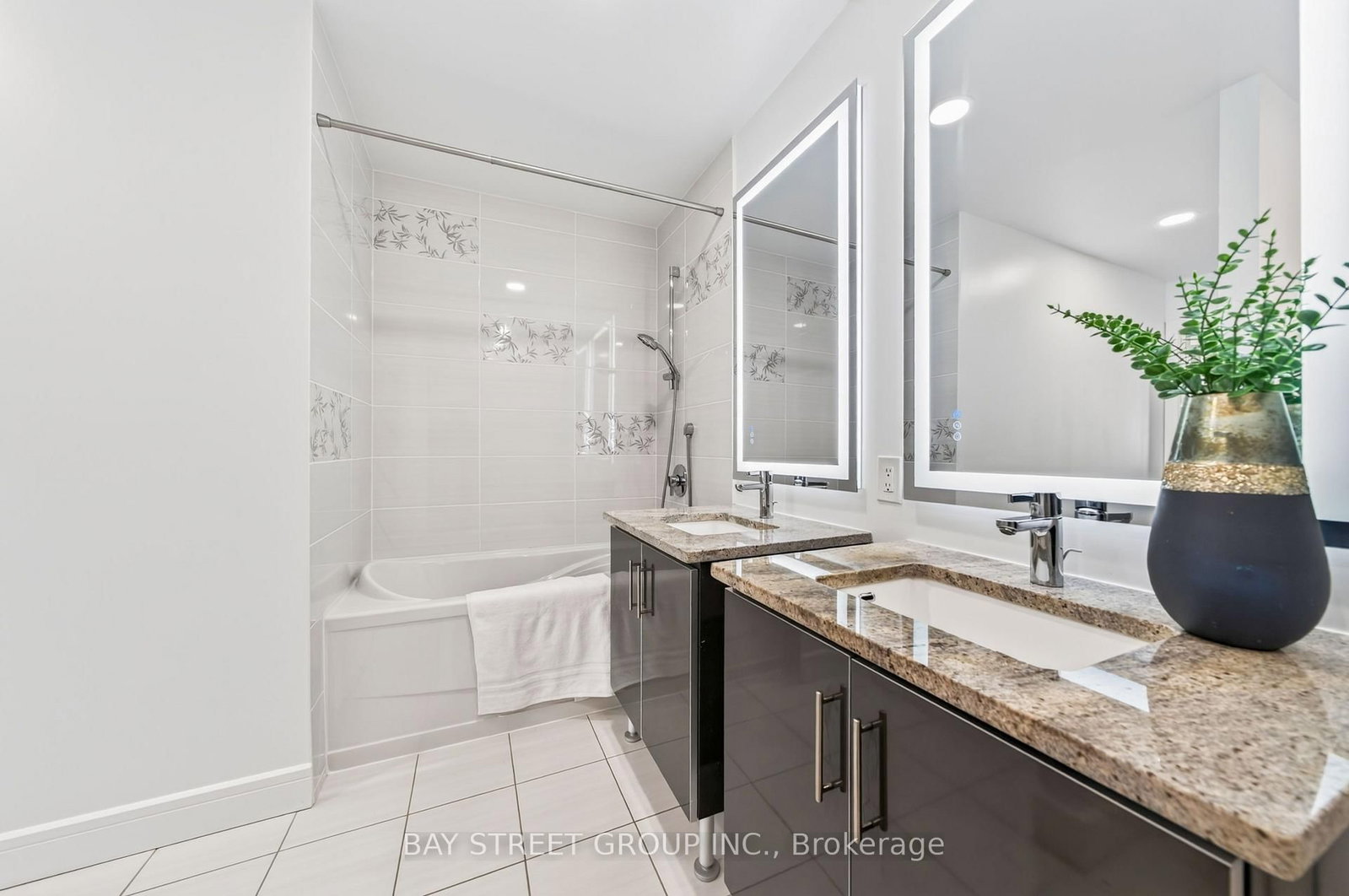 116 George Street • #N110 • Toronto, ON photo 36
