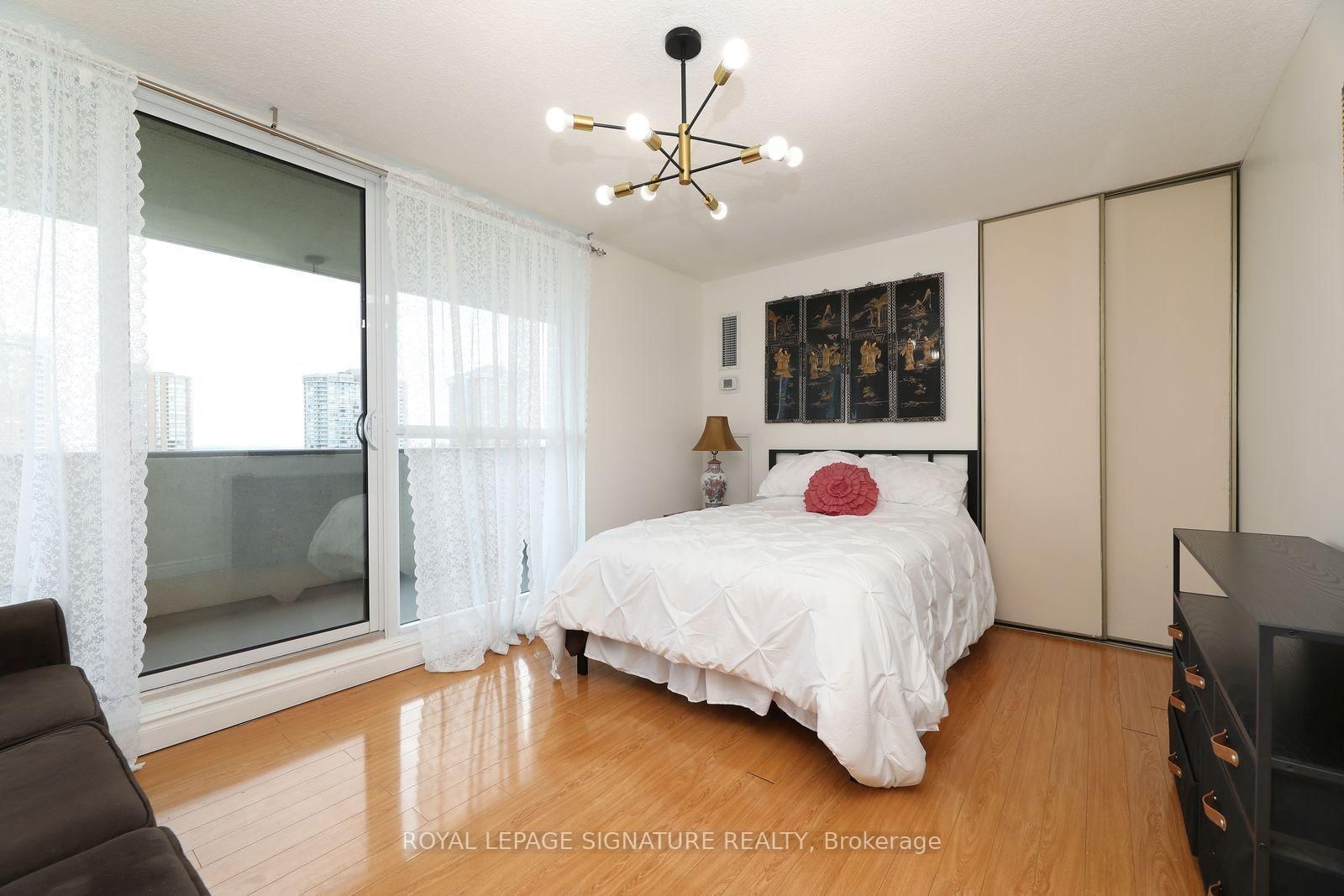 3303 Don Mills Road • #1402 • Toronto, ON photo 11