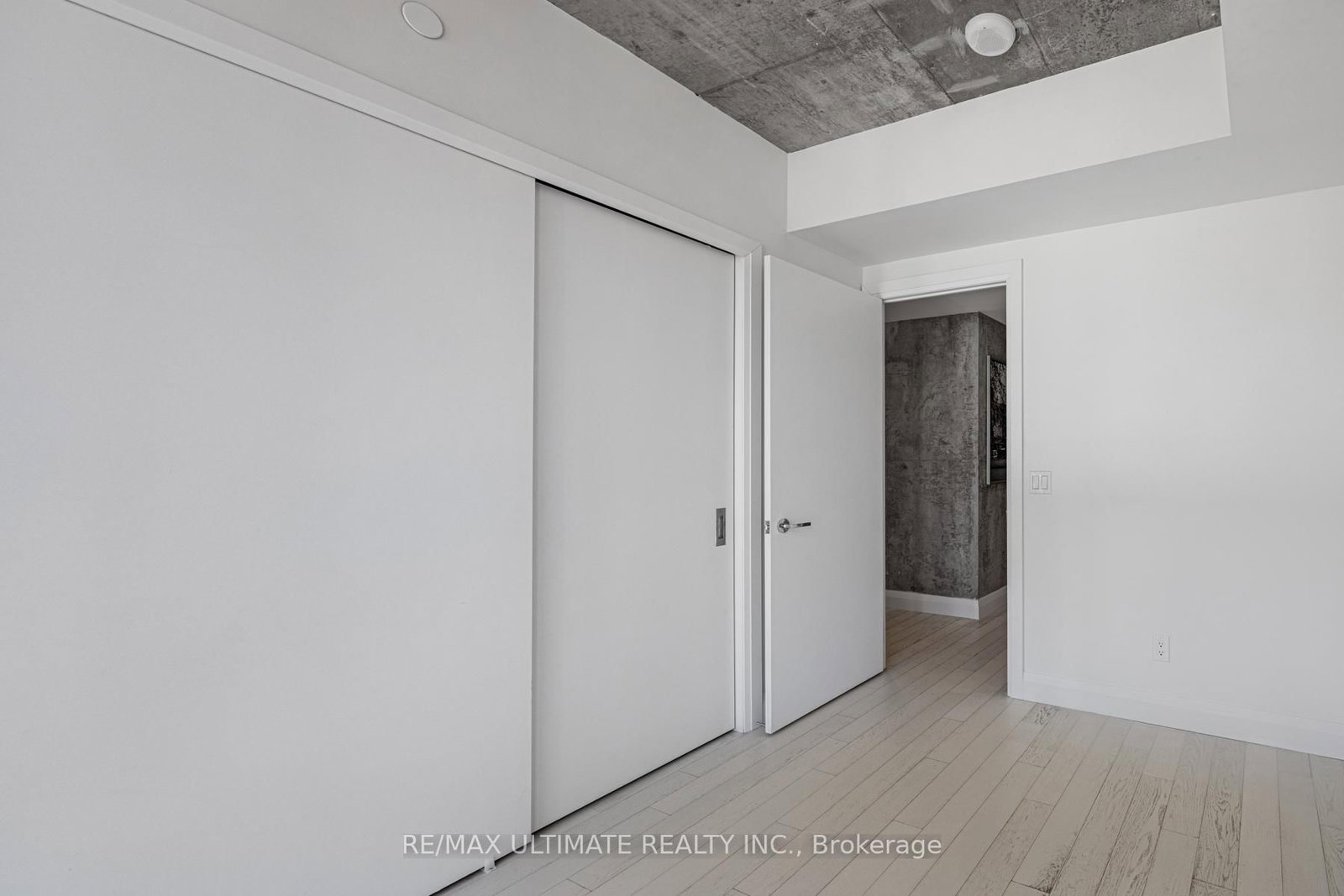 224 King Street W • #1504 • Toronto, ON photo 17