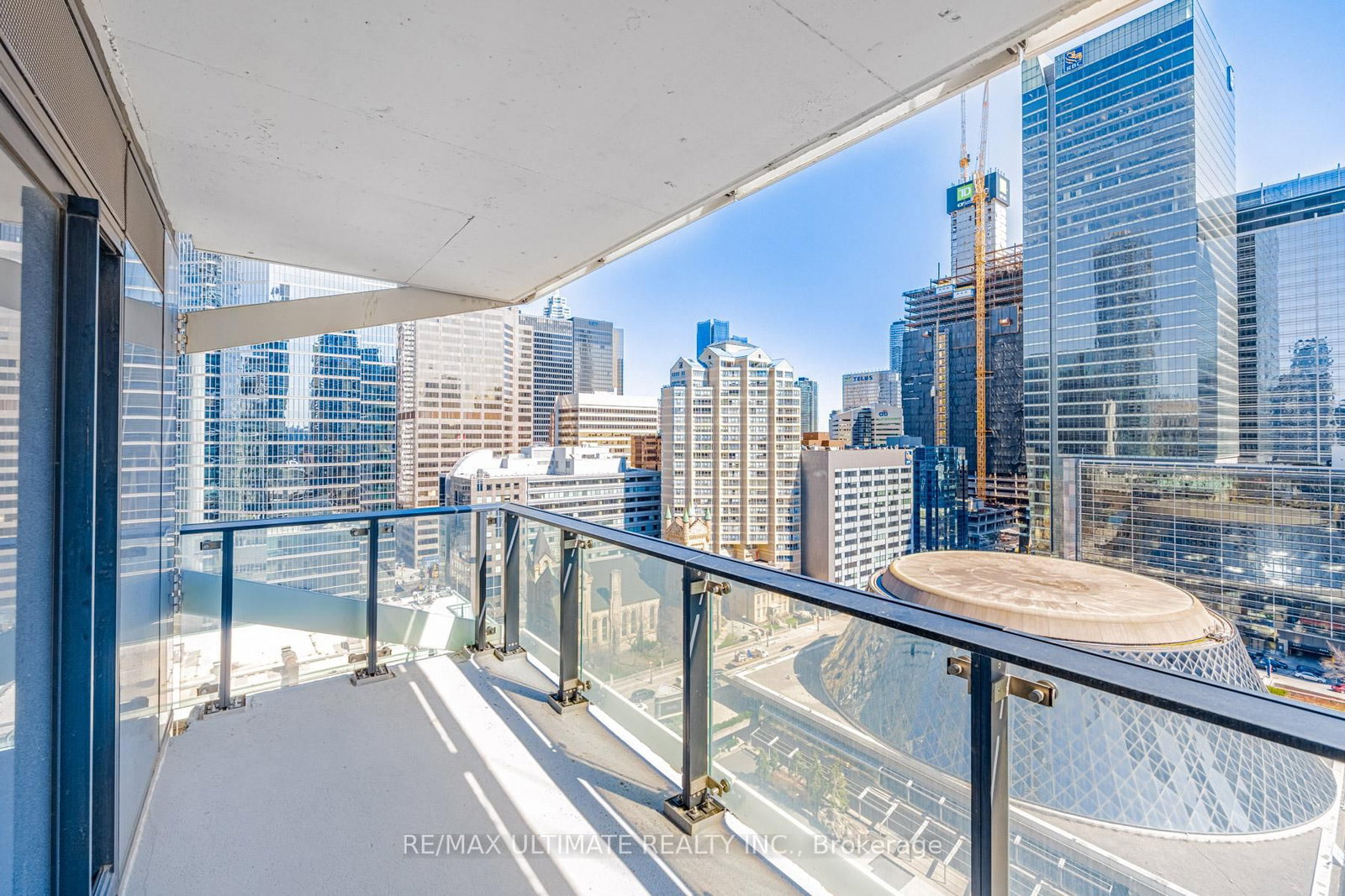 224 King Street W • #1504 • Toronto, ON photo 25