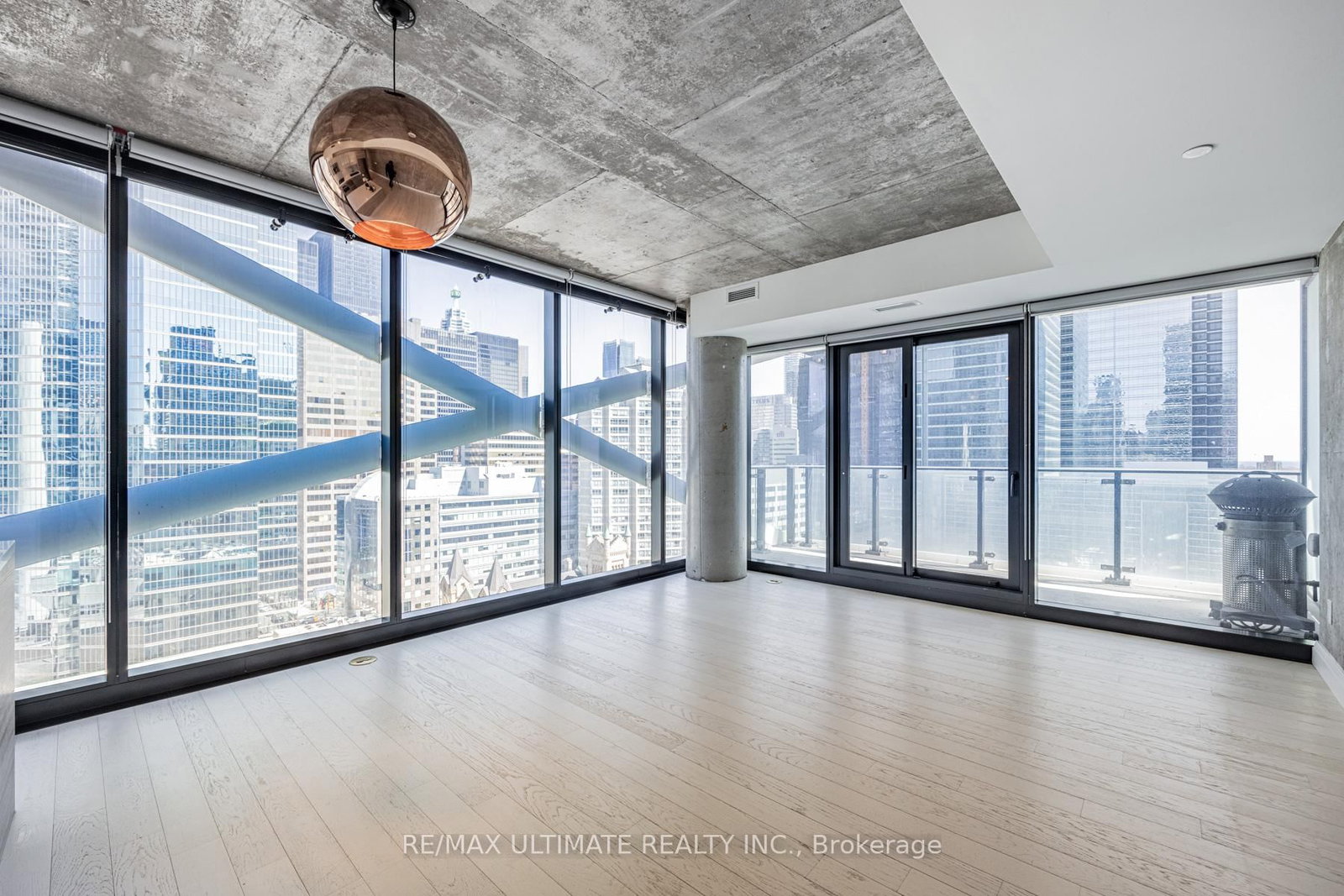 224 King Street W • #1504 • Toronto, ON photo 4