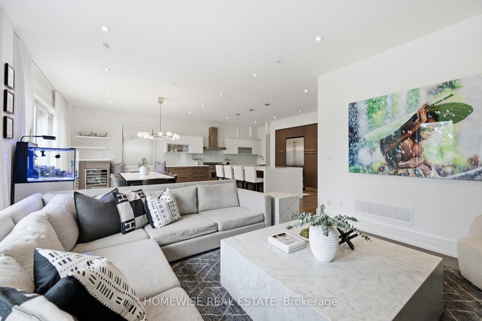 90 Mcgillivray Avenue • Toronto, ON photo 12