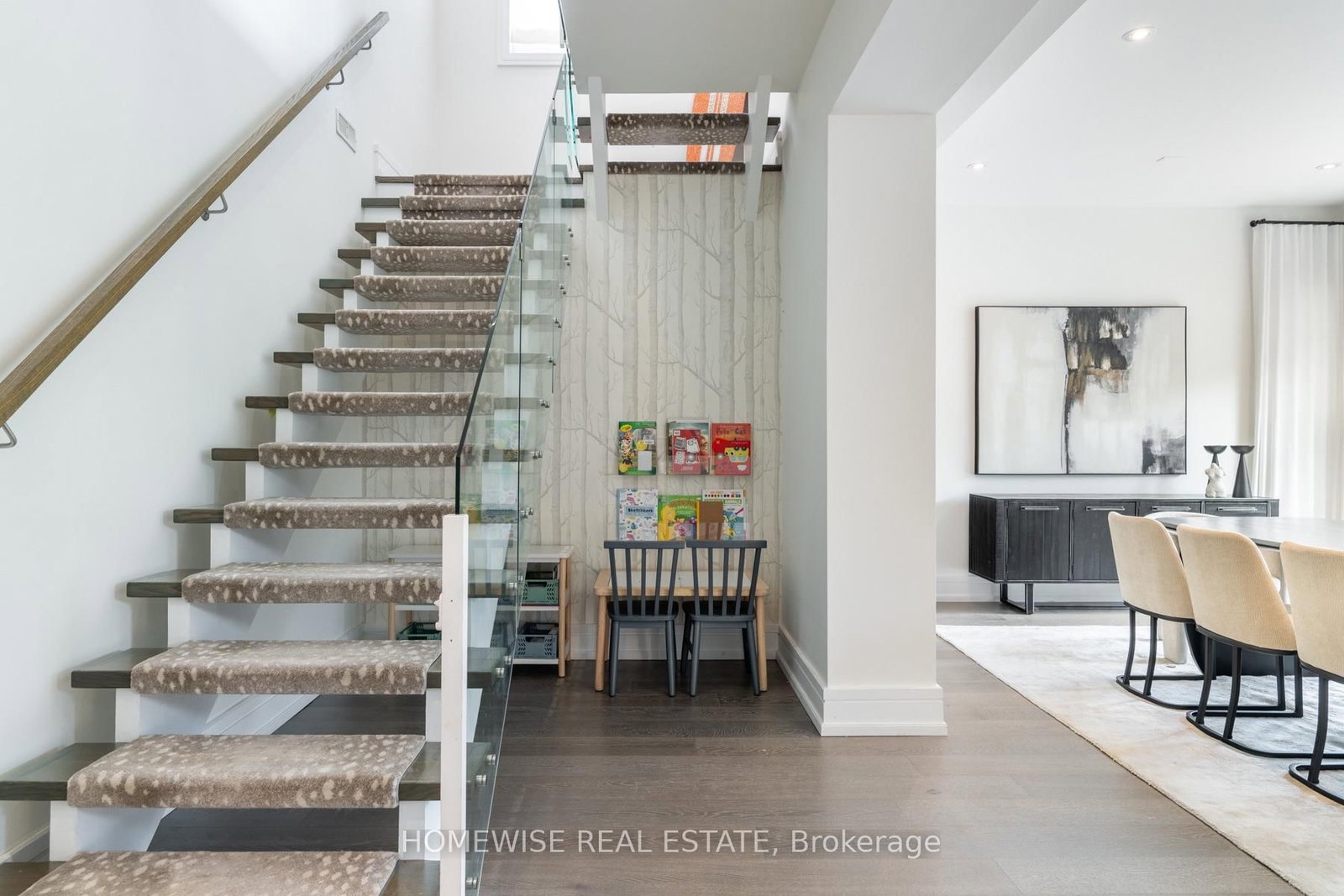 90 Mcgillivray Avenue • Toronto, ON photo 13