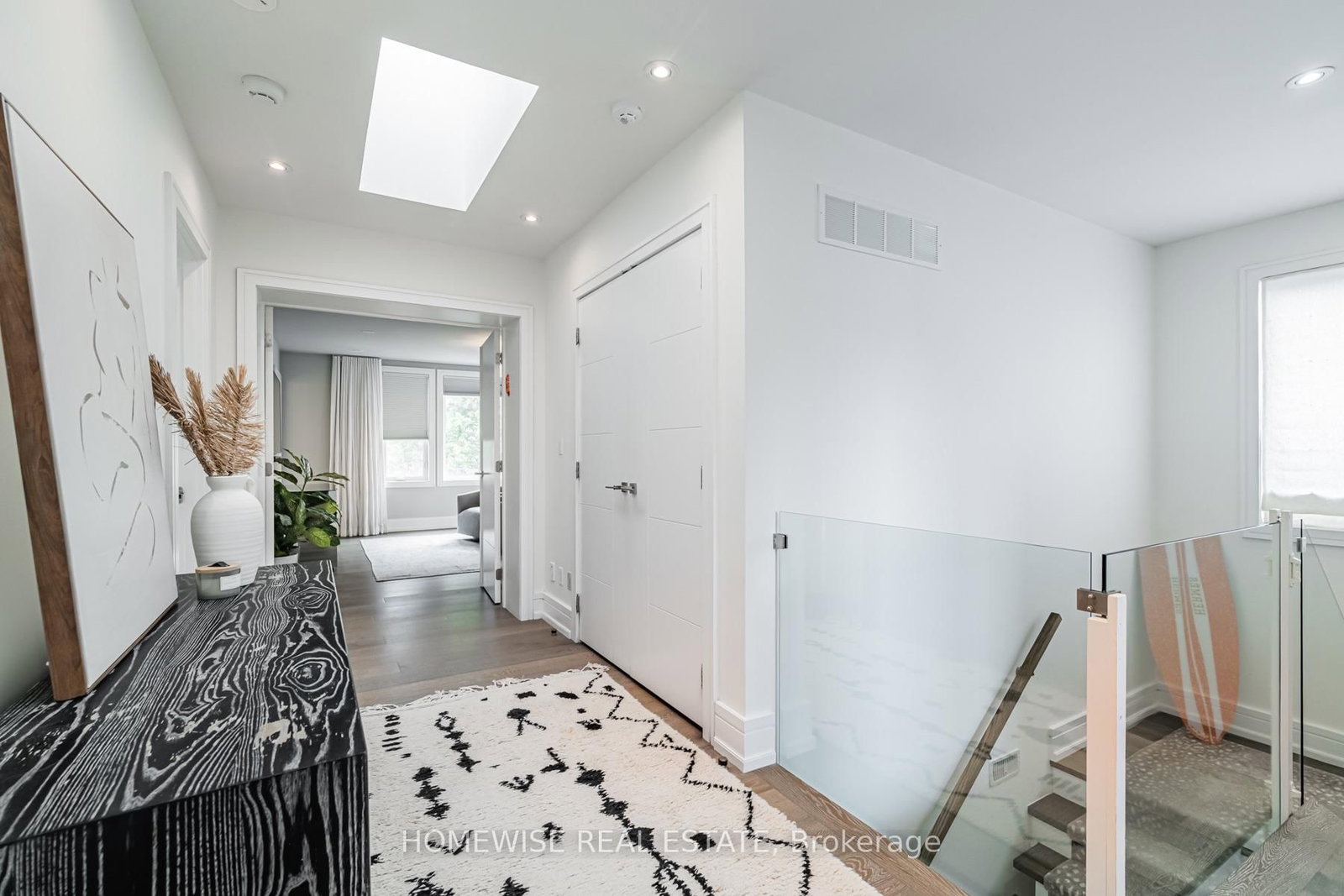 90 Mcgillivray Avenue • Toronto, ON photo 14