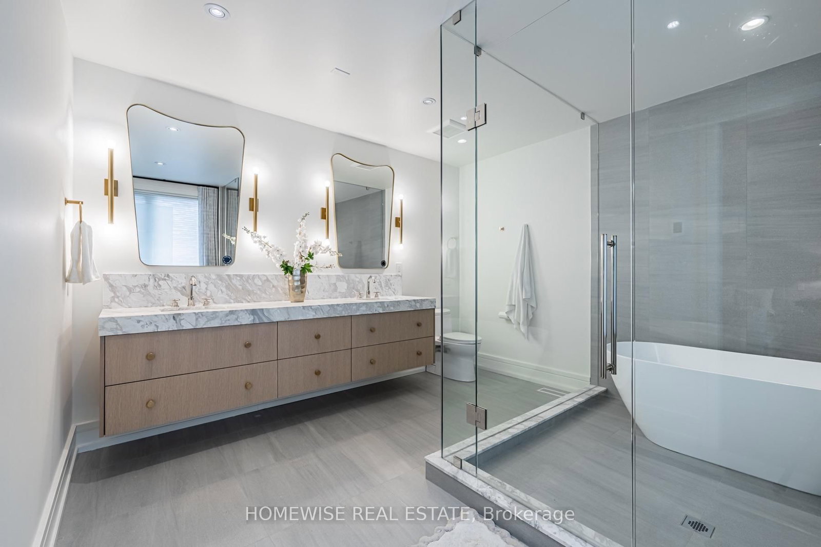 90 Mcgillivray Avenue • Toronto, ON photo 18