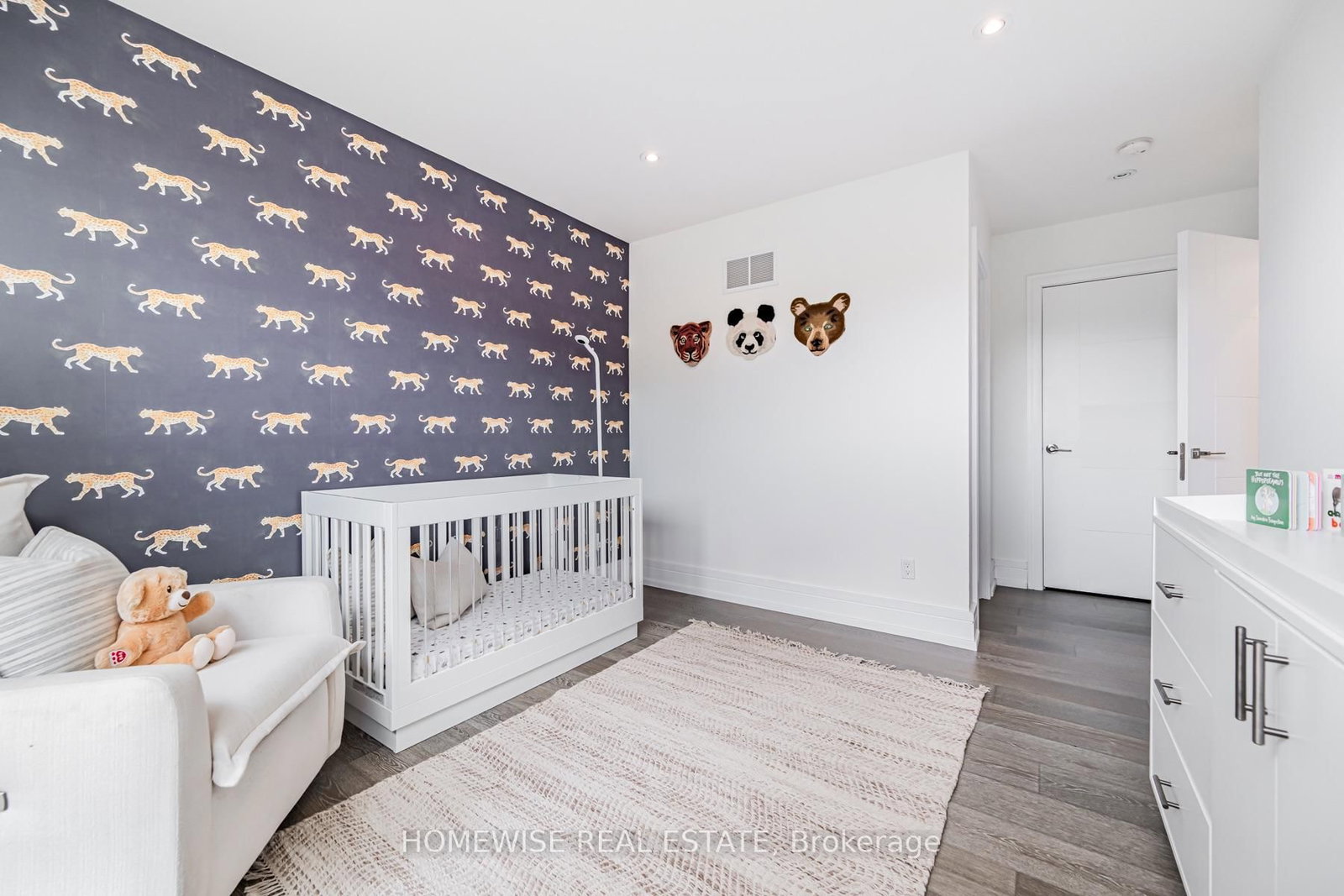 90 Mcgillivray Avenue • Toronto, ON photo 25
