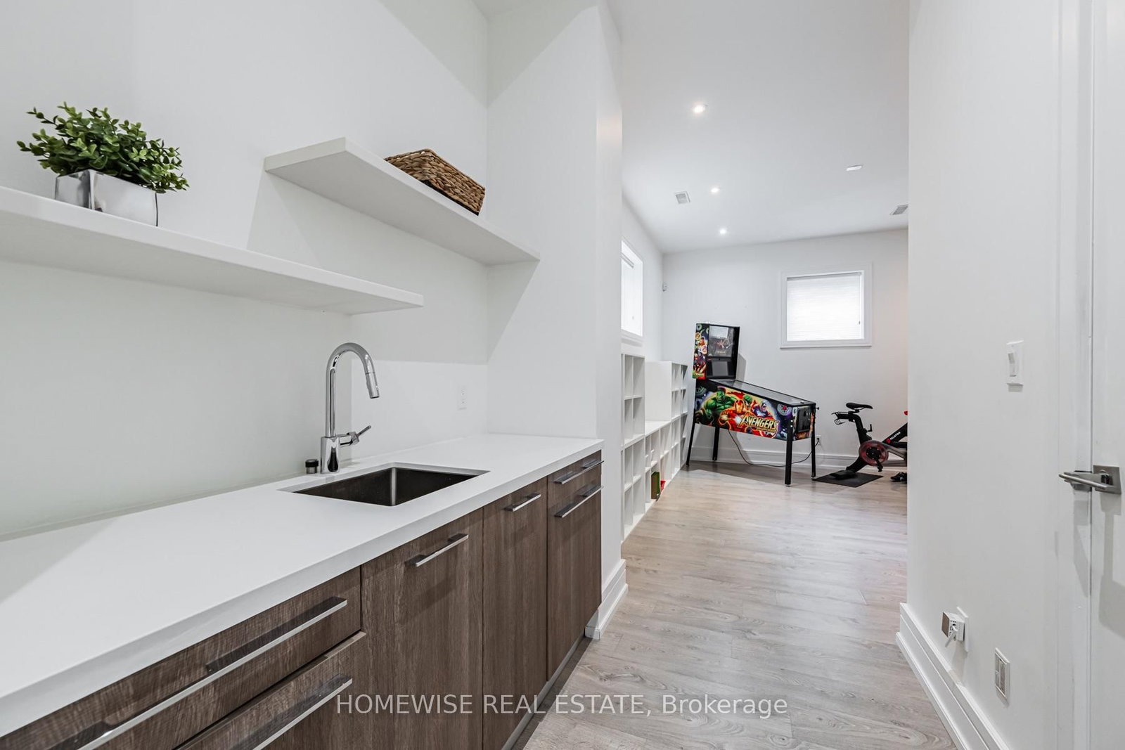 90 Mcgillivray Avenue • Toronto, ON photo 29