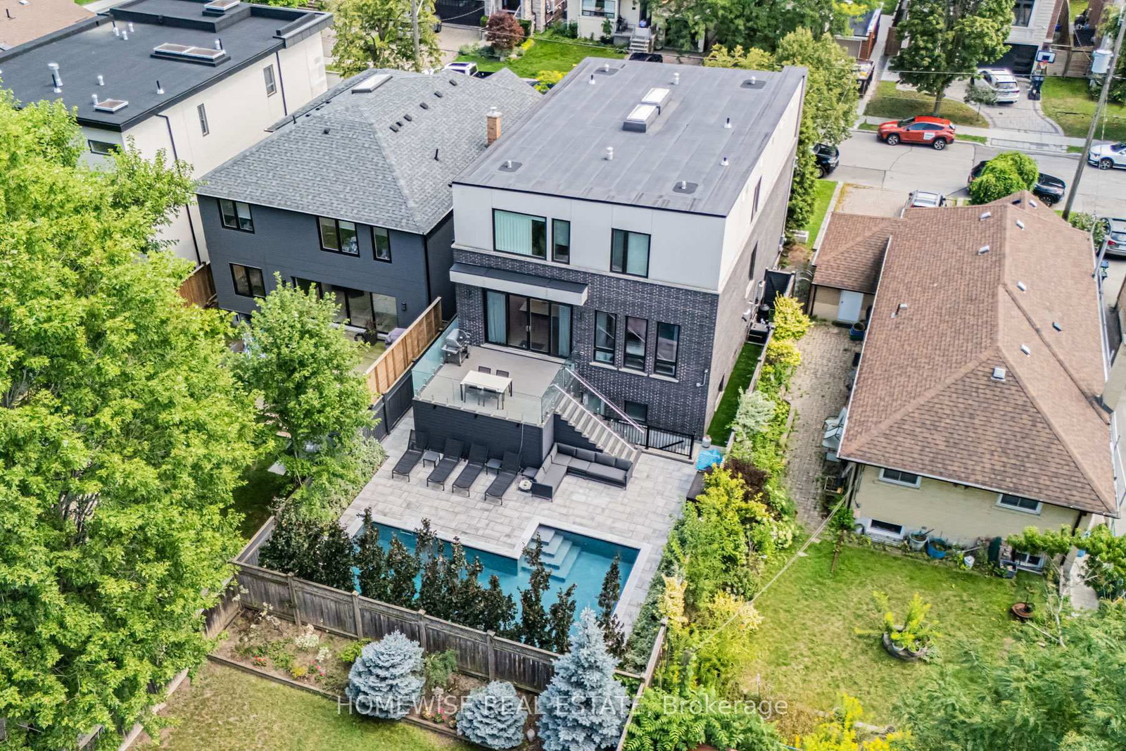 90 Mcgillivray Avenue • Toronto, ON photo 38