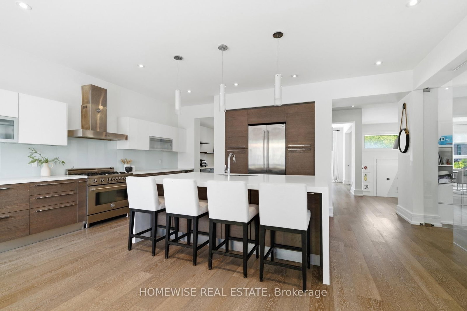 90 Mcgillivray Avenue • Toronto, ON photo 8