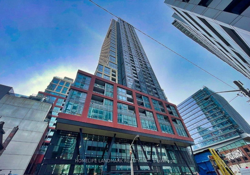 1318 - 108 Peter Street