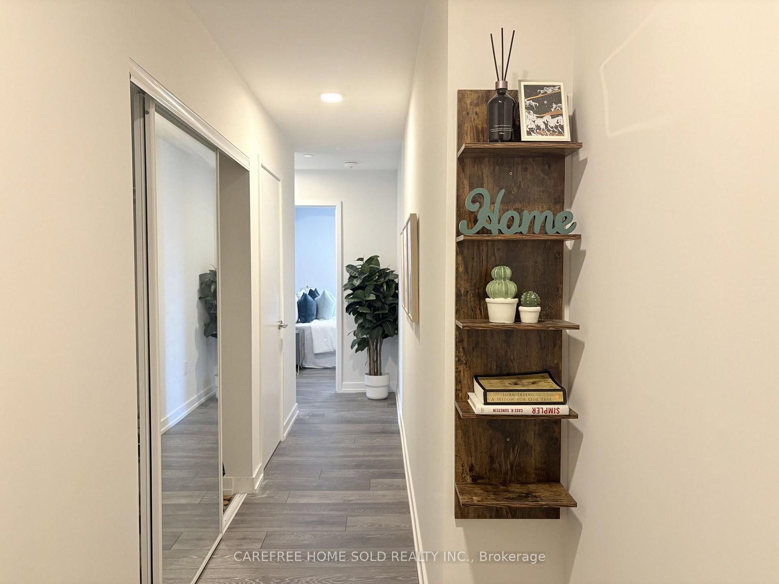 225 Sumach Street • #711 • Toronto, ON photo 13