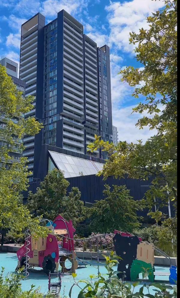 225 Sumach Street • #711 • Toronto, ON photo 15