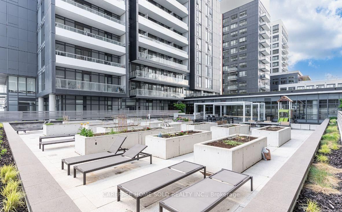 225 Sumach Street • #711 • Toronto, ON photo 18