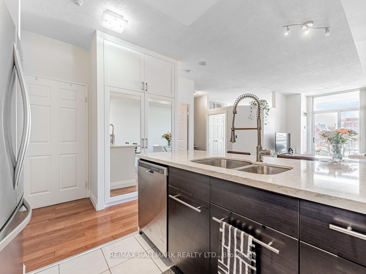 39 Parliament Street • #1102 • Toronto, ON photo 14