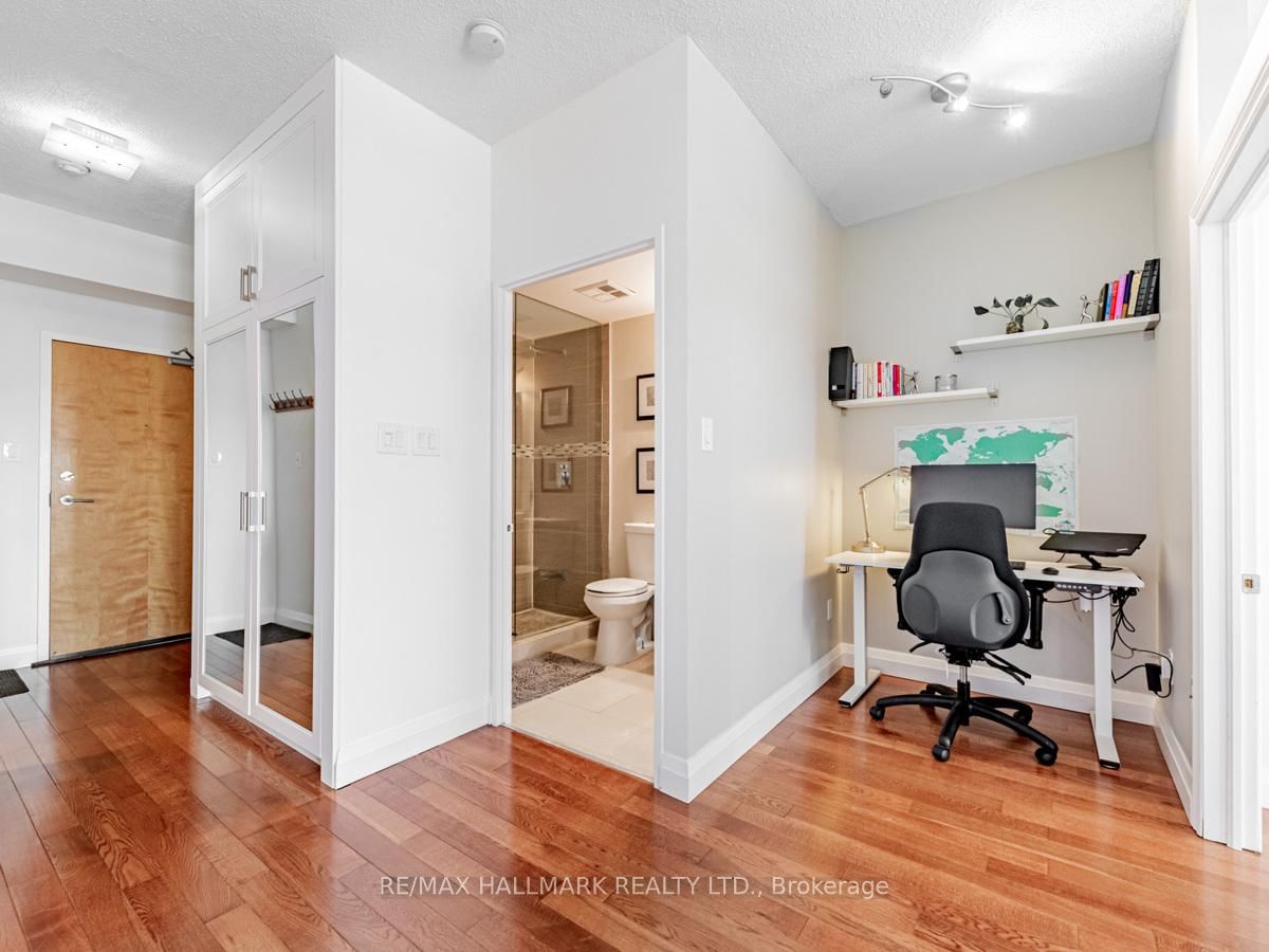 39 Parliament Street • #1102 • Toronto, ON photo 17