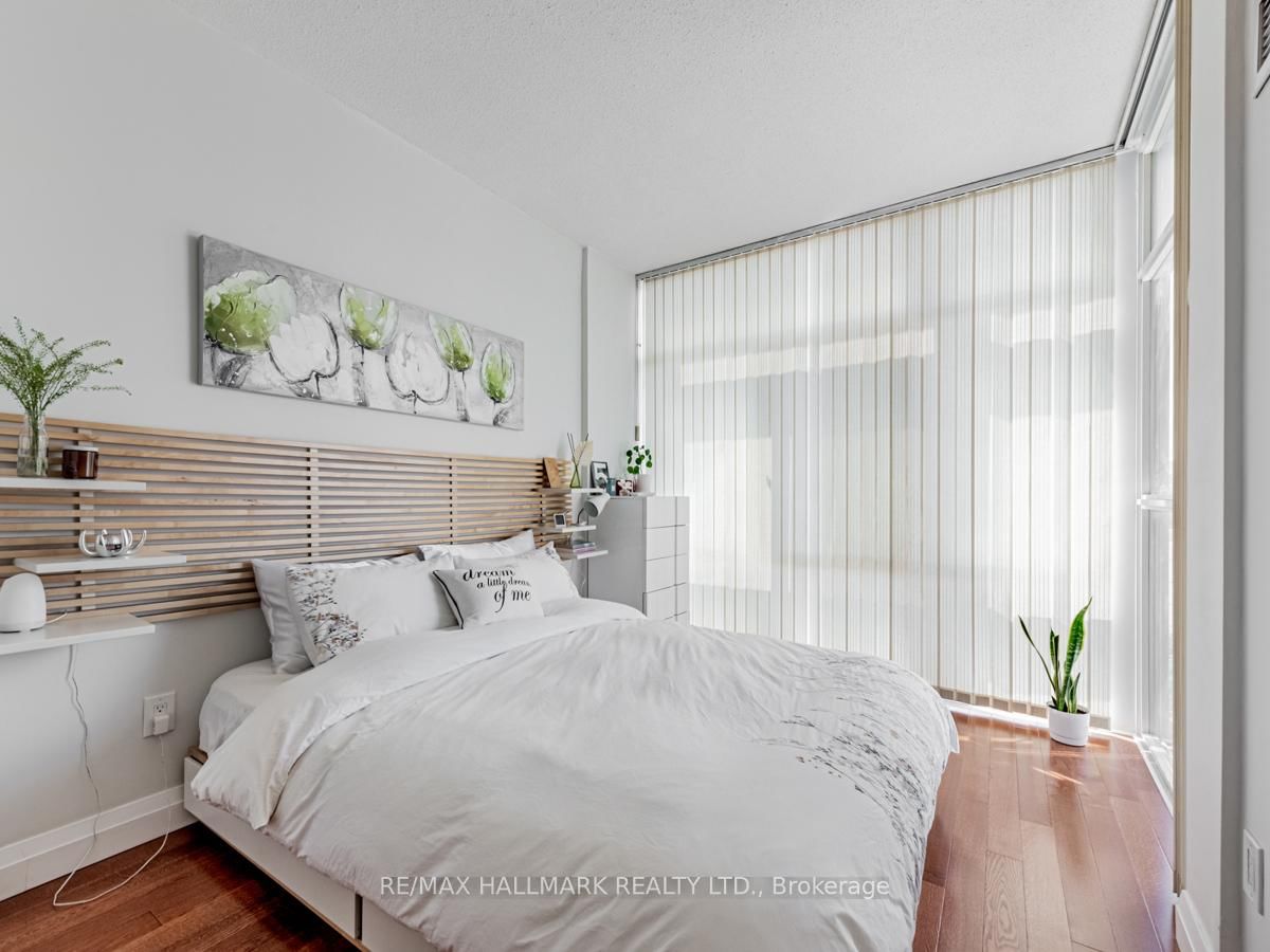 39 Parliament Street • #1102 • Toronto, ON photo 19