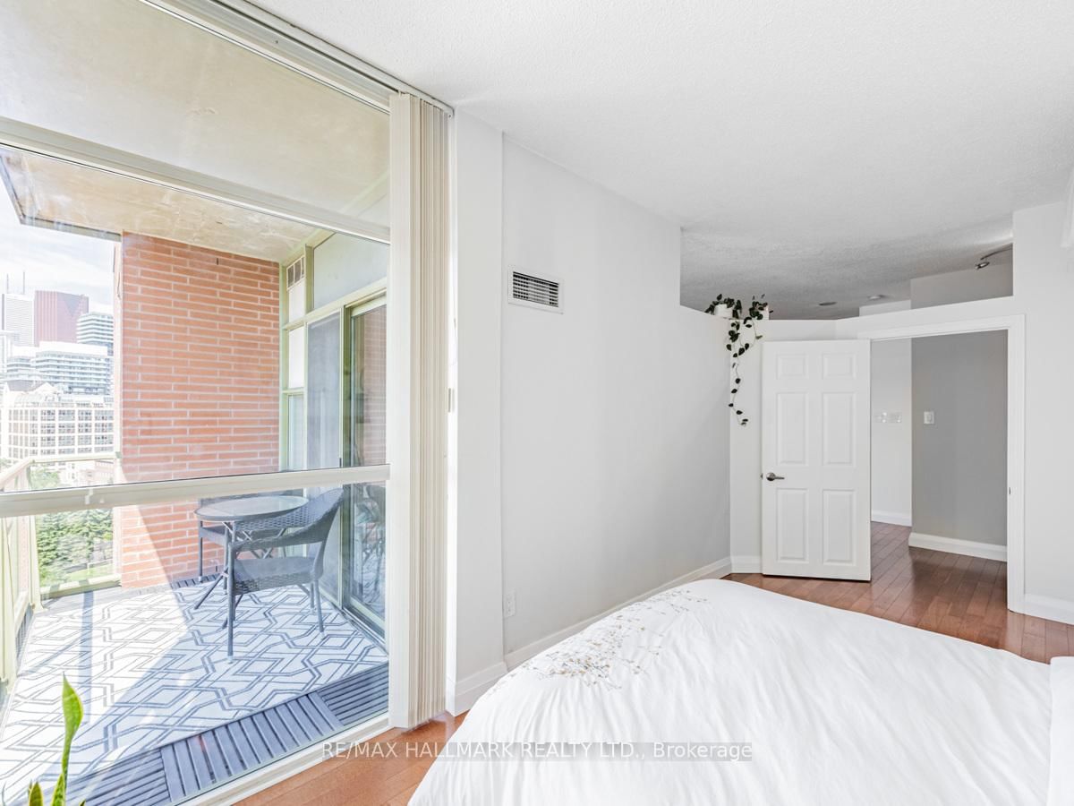 39 Parliament Street • #1102 • Toronto, ON photo 22