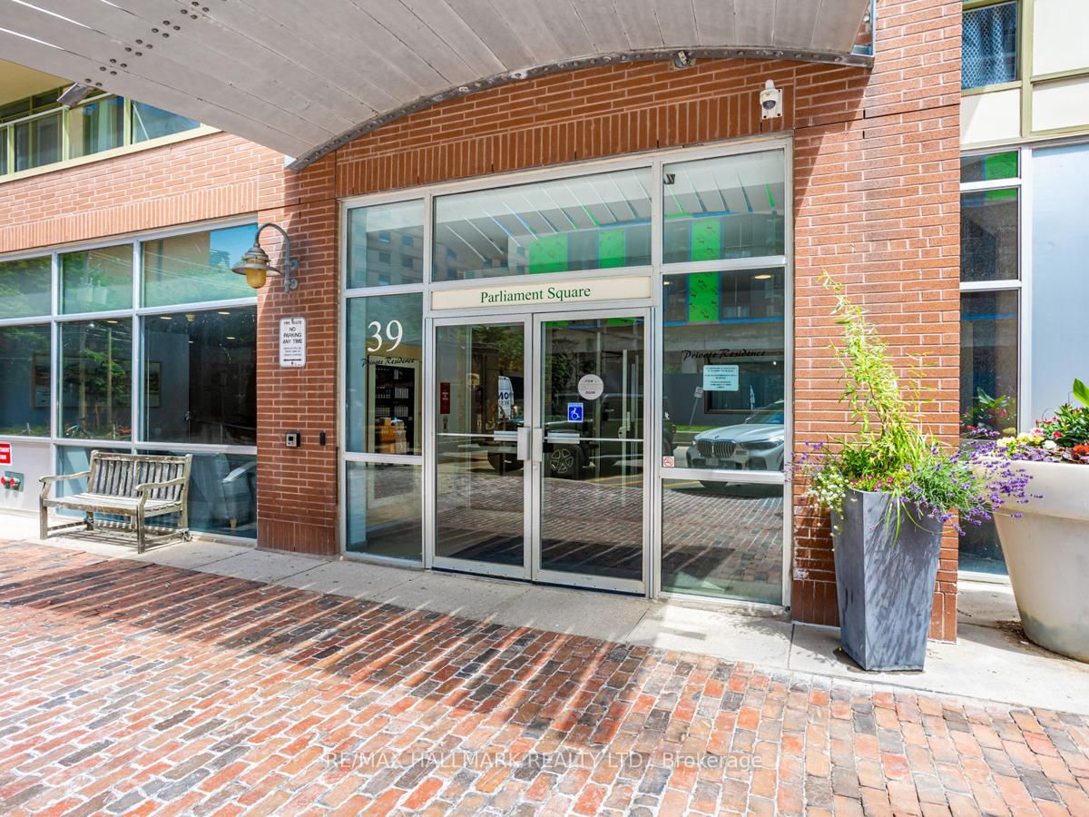 39 Parliament Street • #1102 • Toronto, ON photo 27