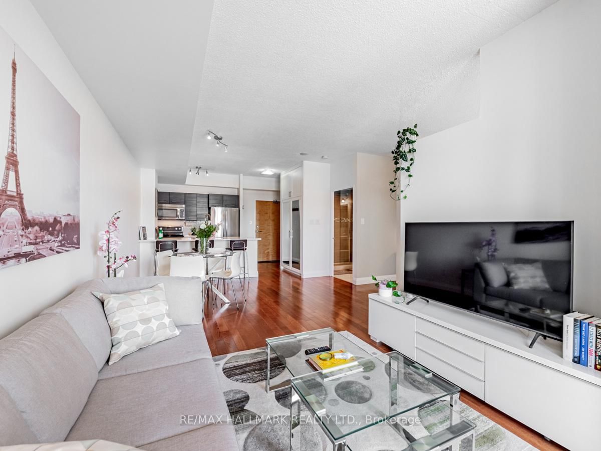 39 Parliament Street • #1102 • Toronto, ON photo 4