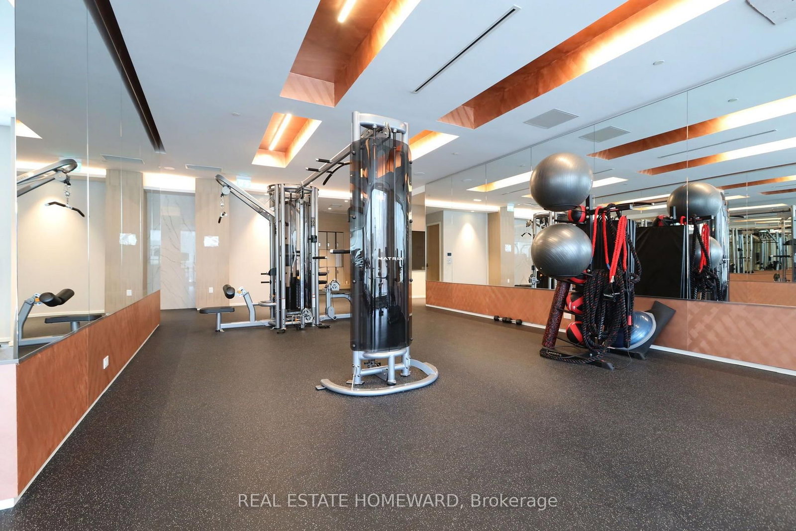 10 Oak Street • #1703 • Toronto, ON photo 32