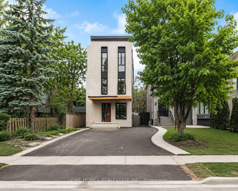 47 Yonge Boulevard