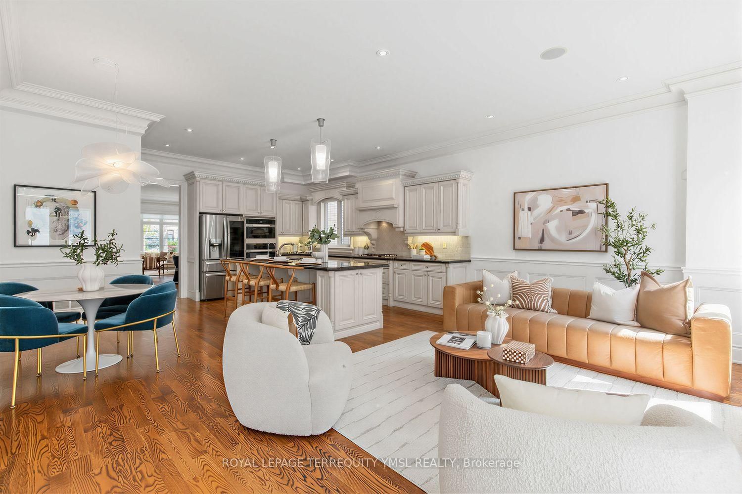 399 Fairlawn Avenue • Toronto, ON photo 17
