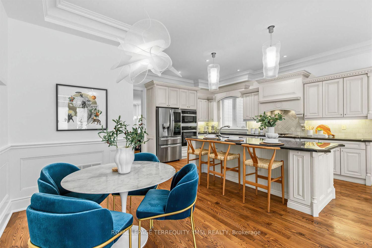 399 Fairlawn Avenue • Toronto, ON photo 18