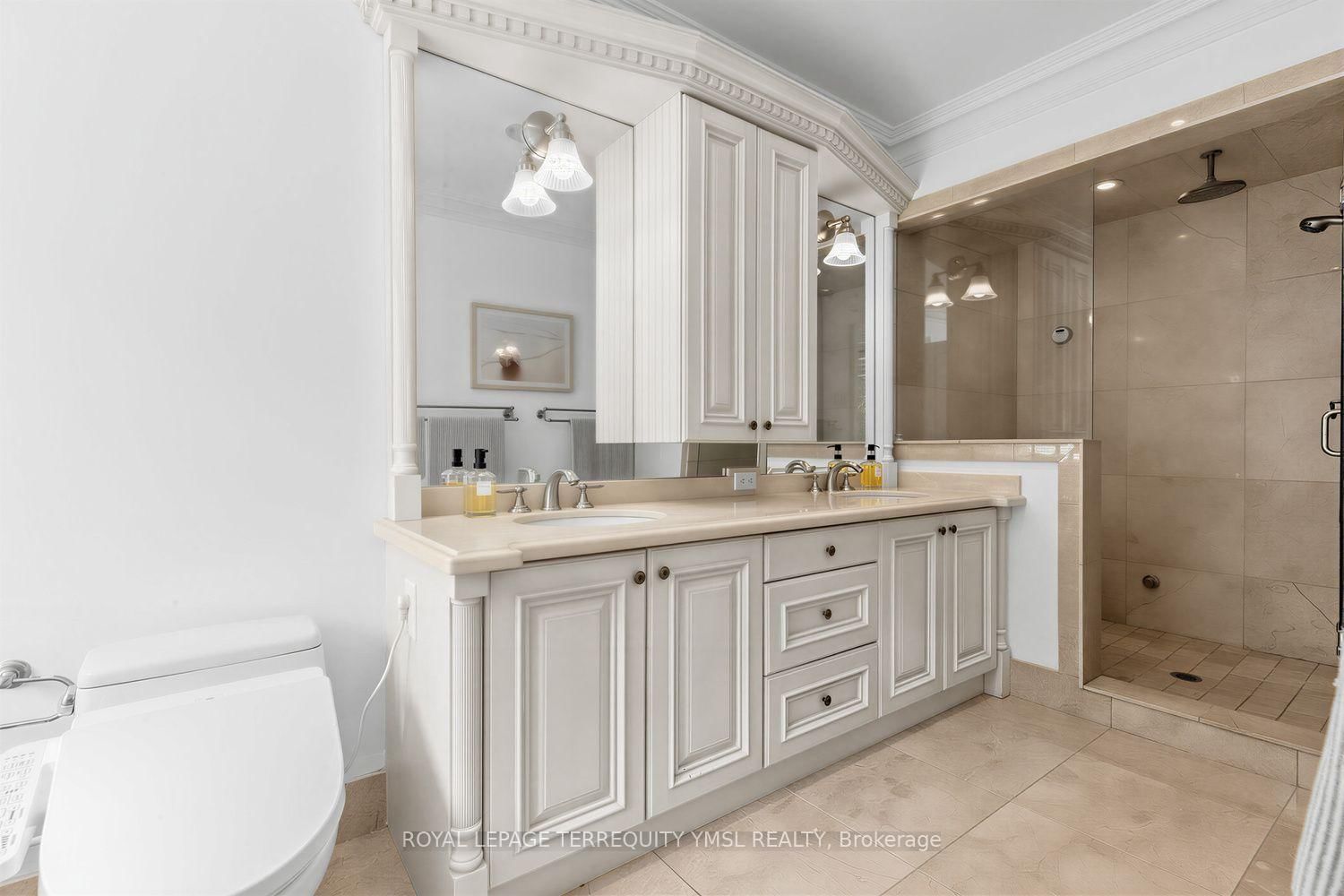 399 Fairlawn Avenue • Toronto, ON photo 31