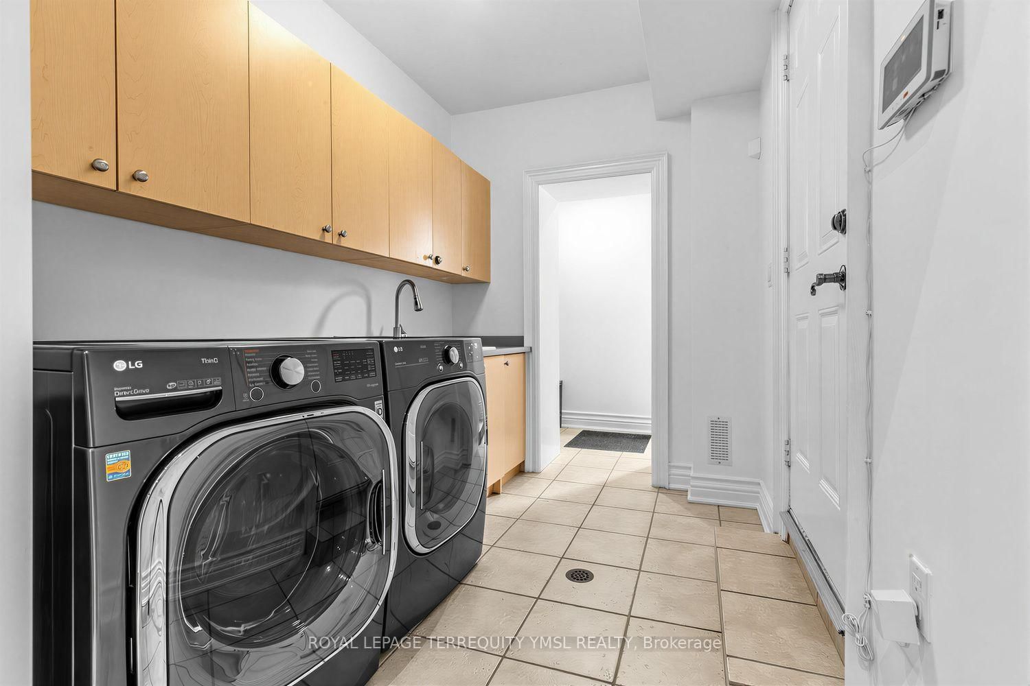 399 Fairlawn Avenue • Toronto, ON photo 42