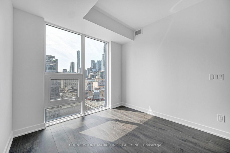 1208 - 100 Queen Street E