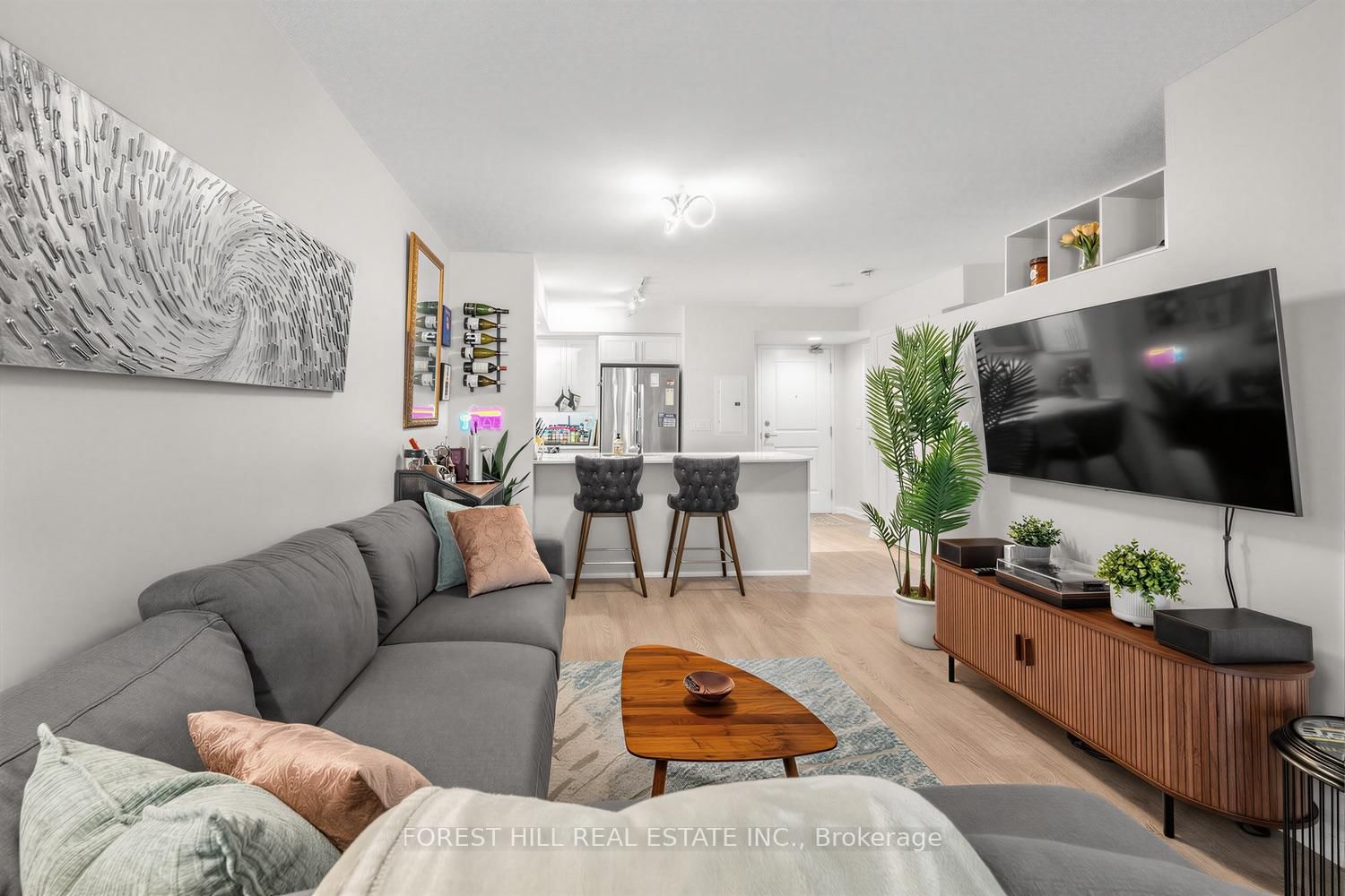 85 East Liberty Street • #913 • Toronto, ON photo 11