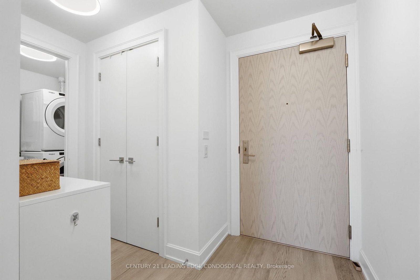 Condo for lease at 503-1 Strathgowan Avenue, Toronto, Ontario, M4N 0B3 - Lawrence Park South - MLS: C13683082