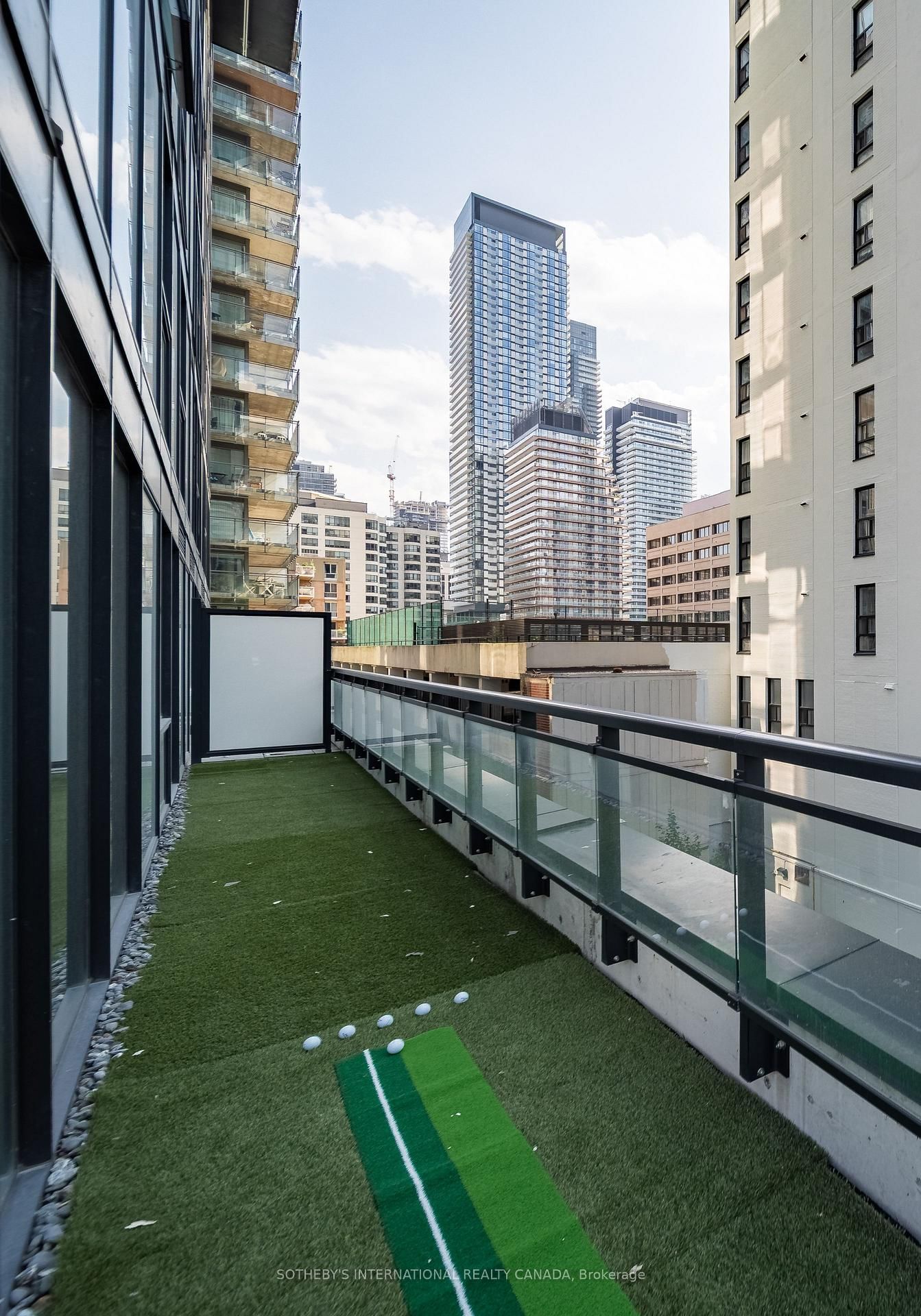 17 Dundonald Street • #302 • Toronto, ON photo 26