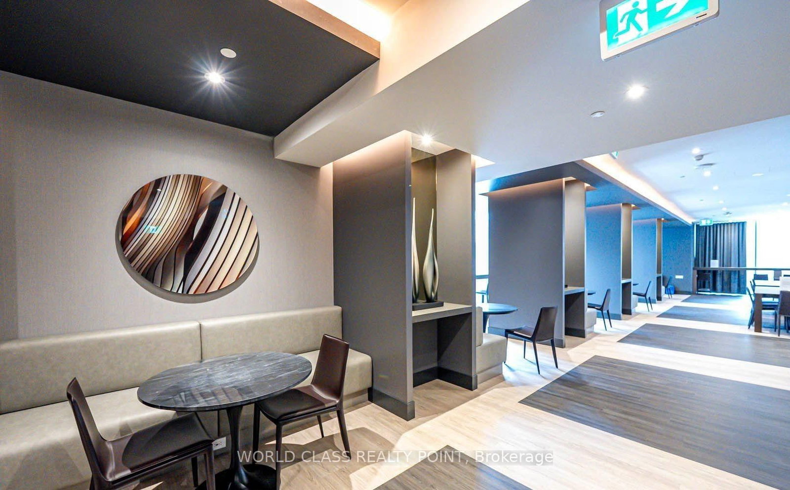 8 Cumberland Street • #2404 • Toronto, ON photo 15