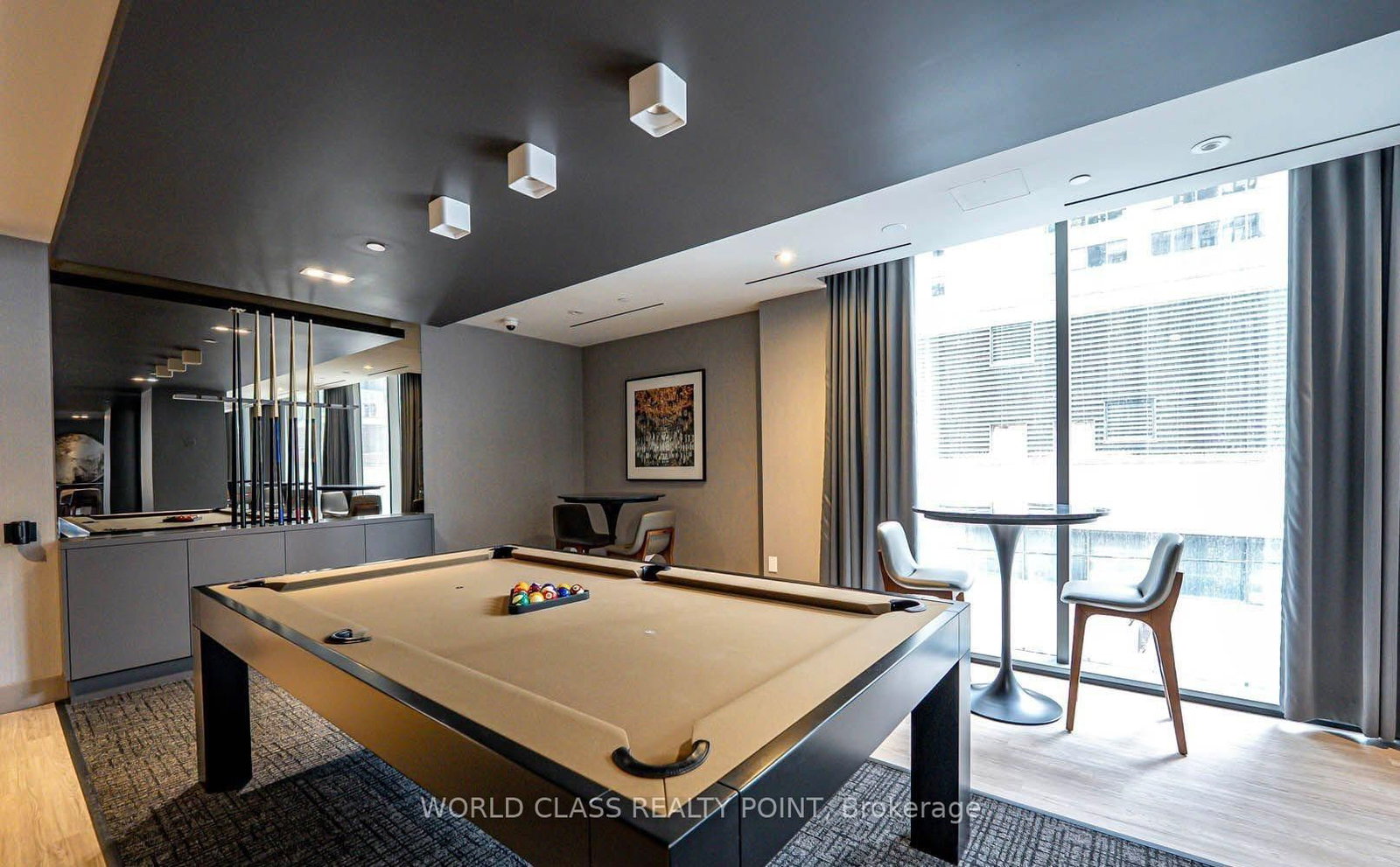 8 Cumberland Street • #2404 • Toronto, ON photo 19