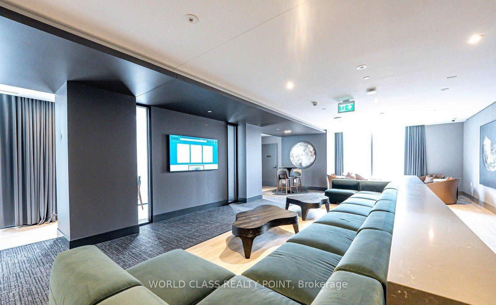 8 Cumberland Street • #2404 • Toronto, ON photo 21