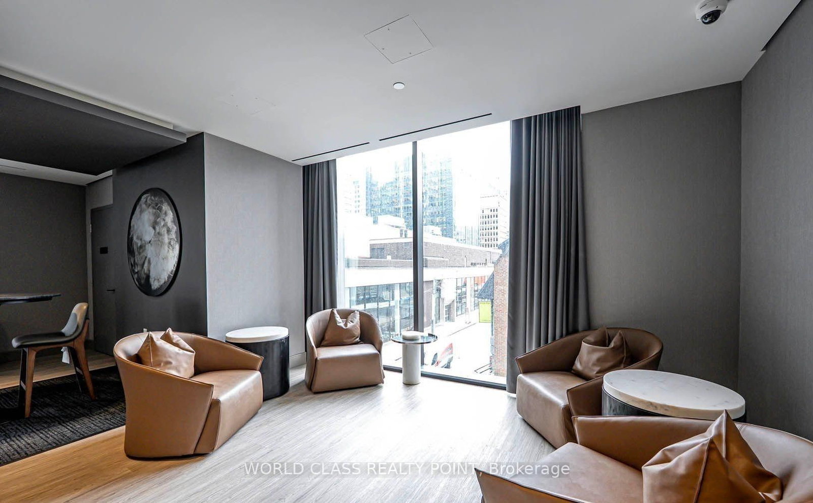 8 Cumberland Street • #2404 • Toronto, ON photo 22