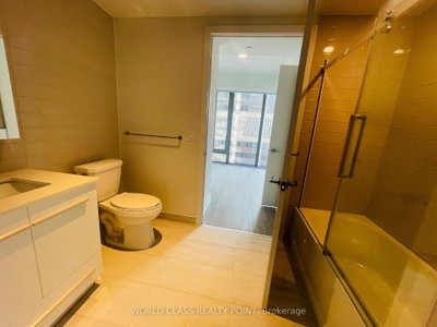 8 Cumberland Street • #2404 • Toronto, ON photo 8
