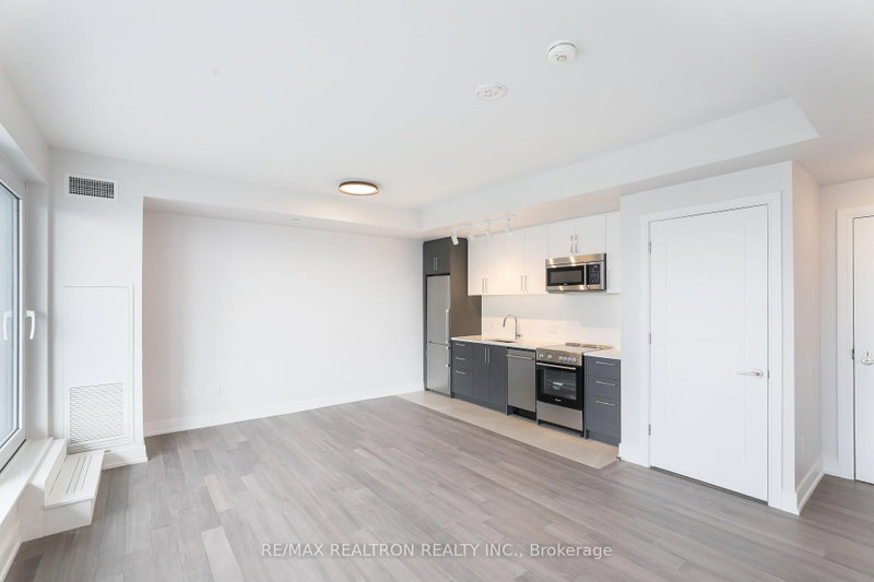 1203 - 2525 Bathurst Street