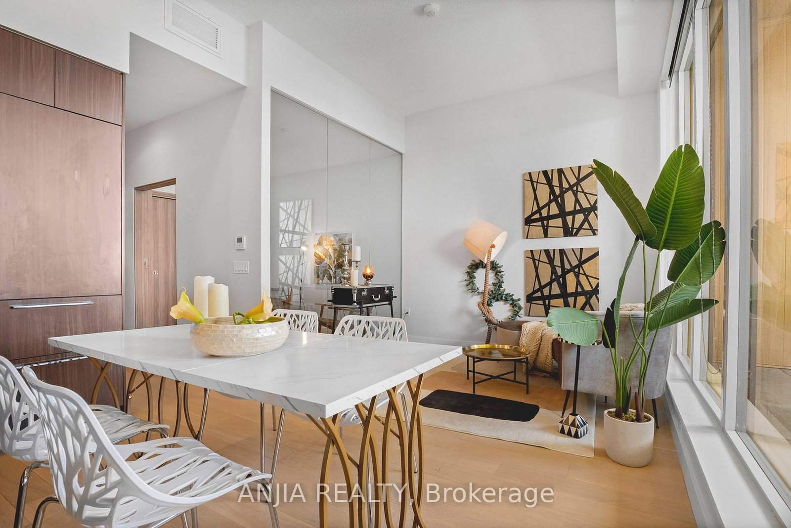85 McMahon Drive • #TH607 • Toronto, ON photo 10