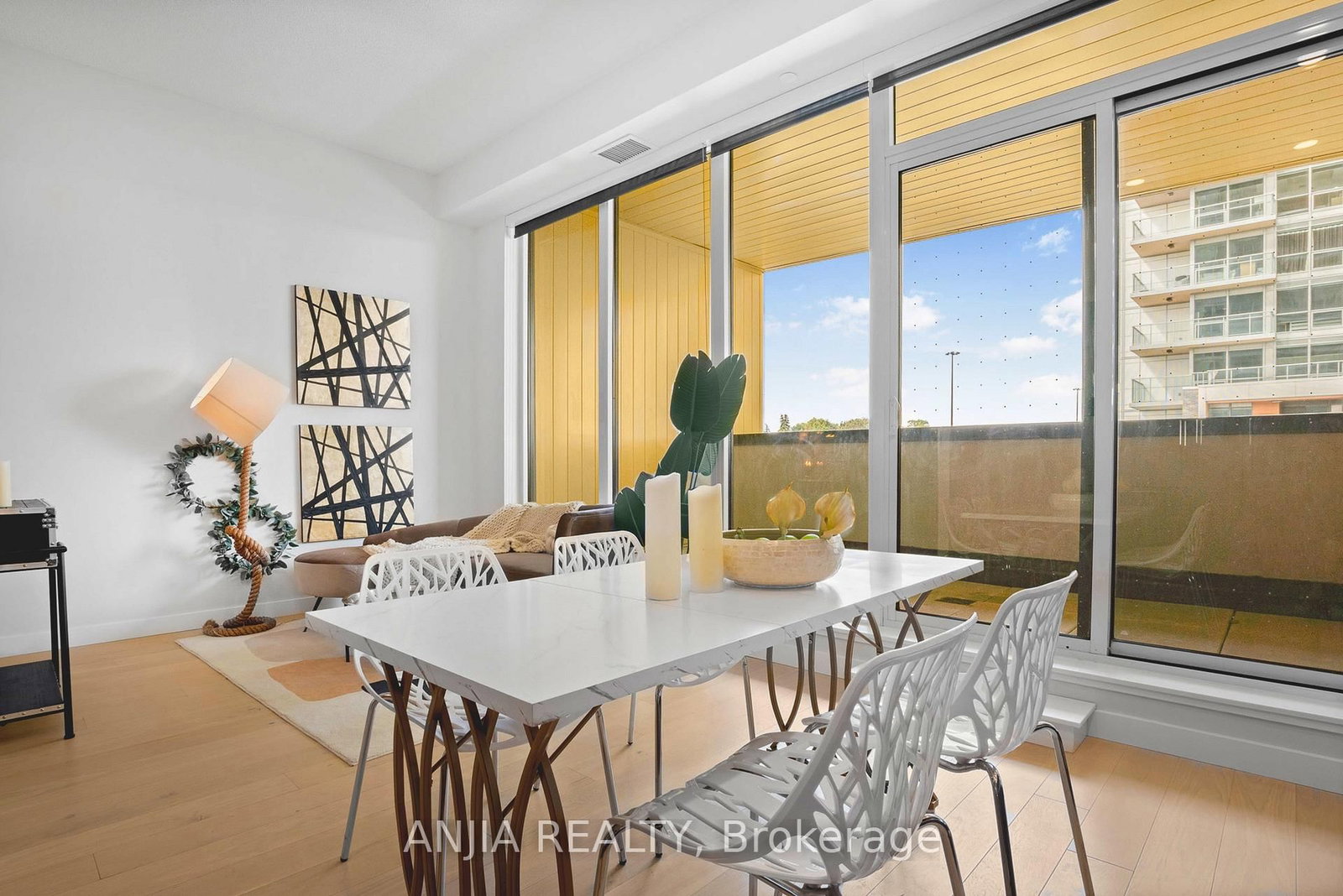 85 McMahon Drive • #TH607 • Toronto, ON photo 11